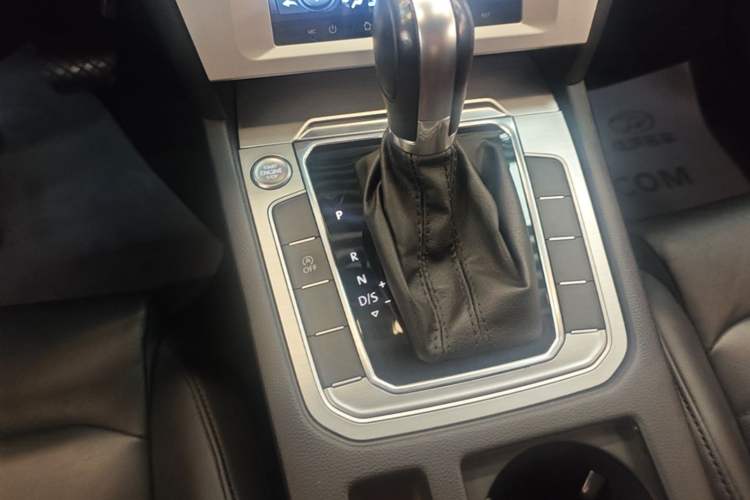 Used Volkswagen Magotan 2019 280TSI DSG Comfort Model China VI Standard Gear Lever