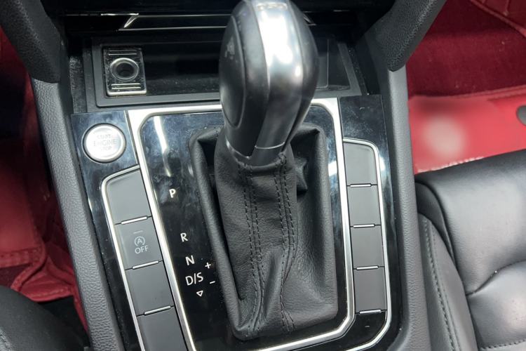Used Volkswagen Magotan 2019 330TSI DSG Luxury Model China V Standard Gear Lever