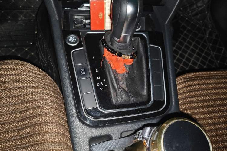 Used Volkswagen Magotan 2019 330TSI DSG Luxury Model China V Standard Gear Lever