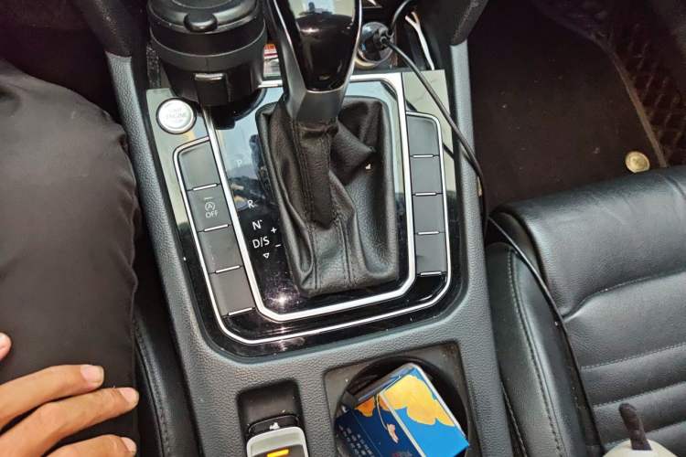 Used Volkswagen Magotan 2019 330TSI DSG Luxury Model China V Standard Gear Lever