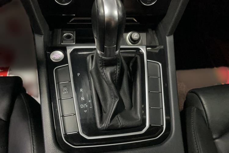Used Volkswagen Magotan 2019 330TSI DSG Luxury Model China V Standard Gear Lever