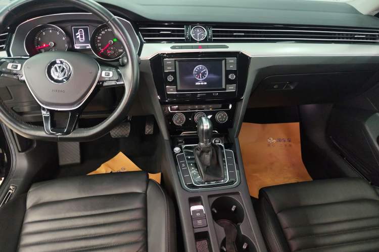 Used Volkswagen Magotan 2019 280TSI DSG Leading Model China VI Standard Gear Lever