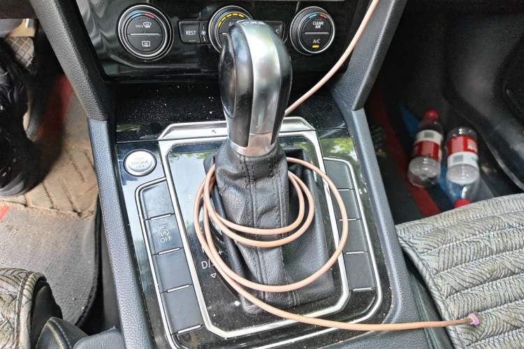 Used Volkswagen Magotan 2019 330TSI DSG Luxury Version China VI Standard Gear Lever