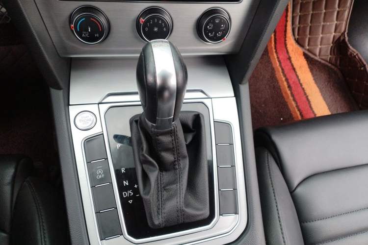 Used Volkswagen Magotan 2019 280TSI DSG Comfort Model China V Standard Gear Lever