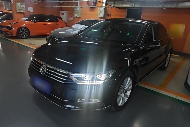 Used Volkswagen Magotan 2019 330TSI DSG Leading Edition China V Standard Guazi used car, China used car export, Used car for sale, Used  cars, Cheapest cars for sale