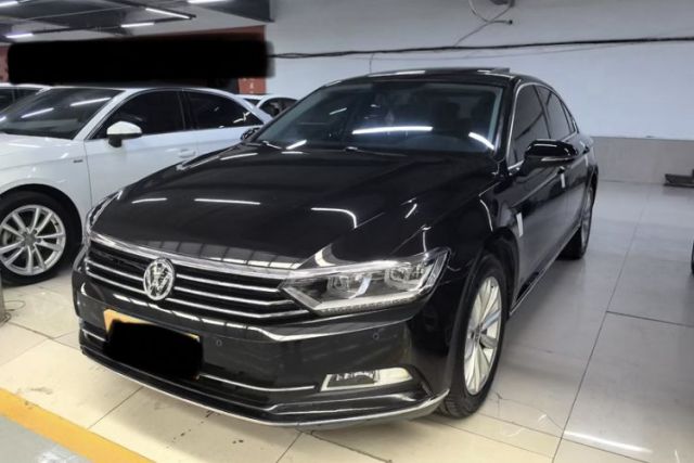 Ojetý Volkswagen Magotan 2019 330TSI DSG Leading Model China VI Standard
