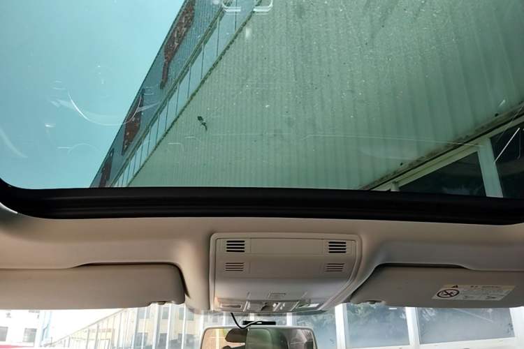 Used Volkswagen Magotan 2019 330TSI DSG Leading Model China VI Standard Headliner
