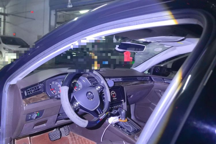 Used Volkswagen Magotan 2019 330TSI DSG Luxury Model China V Standard Headliner