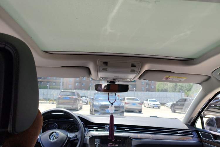 Used Volkswagen Magotan 2019 330TSI DSG Luxury Version China VI Standard Headliner