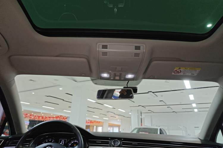 Used Volkswagen Magotan 2019 330TSI DSG Leading Edition China V Standard Headliner
