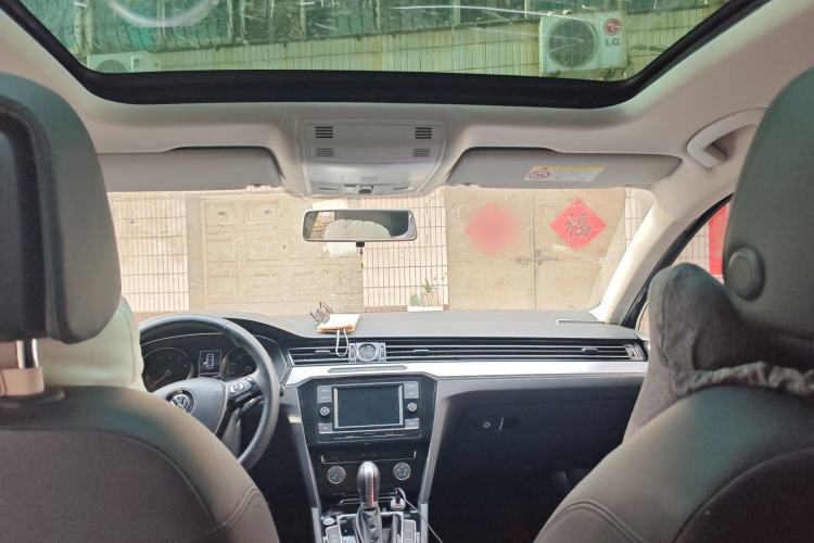 Used Volkswagen Magotan 2019 280TSI DSG Leading Model China V Standard Headliner