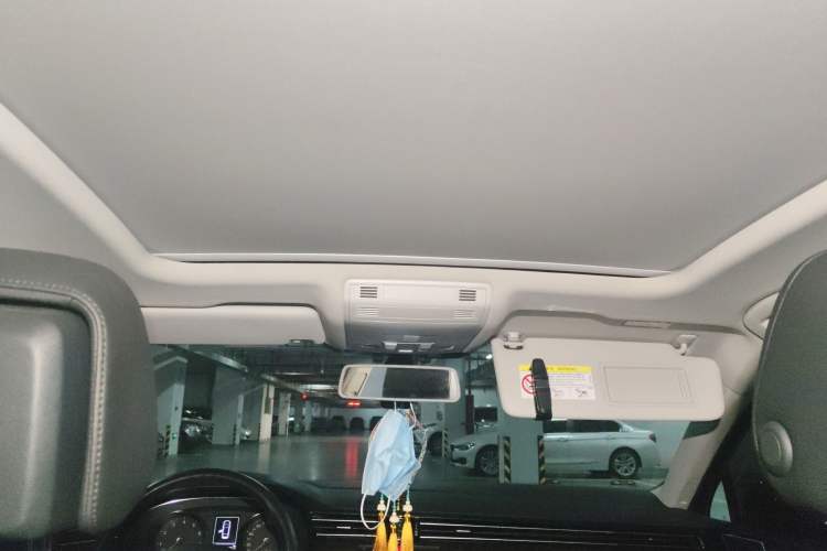 Used Volkswagen Magotan 2019 330TSI DSG Leading Model China VI Standard Headliner