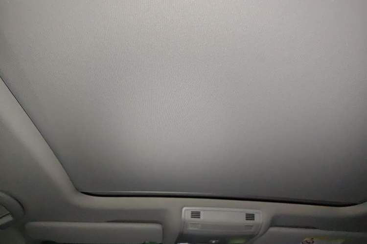 Used Volkswagen Magotan 2019 280TSI DSG Comfort Model China VI Standard Headliner