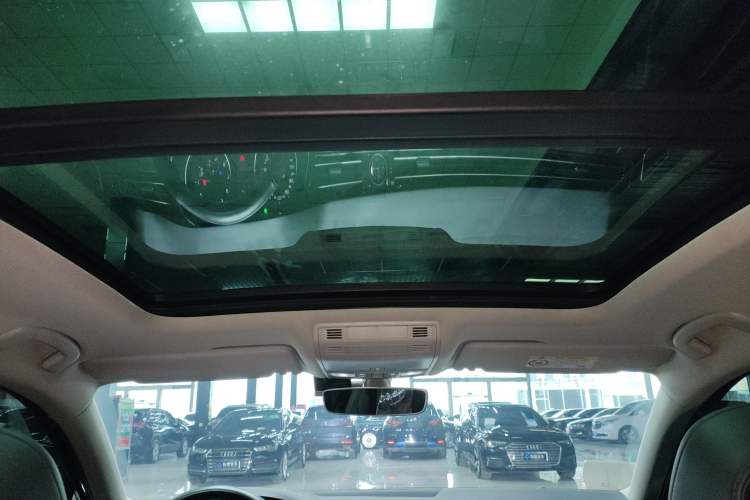 Used Volkswagen Magotan 2019 330TSI DSG Luxury Version China VI Standard Headliner
