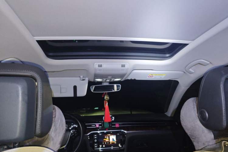 Used Volkswagen Magotan 2019 380TSI DSG Luxury Model China V Standard Headliner