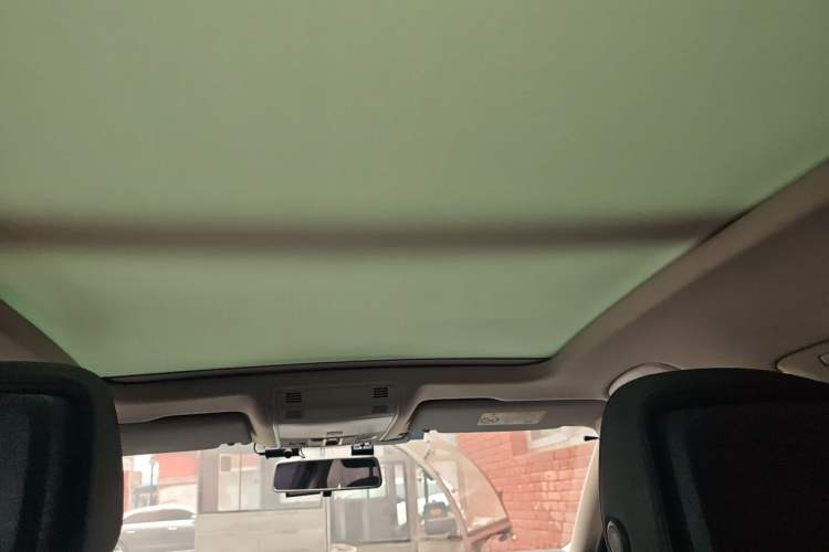 Used Volkswagen Magotan 2019 330TSI DSG Leading Model China VI Standard Headliner