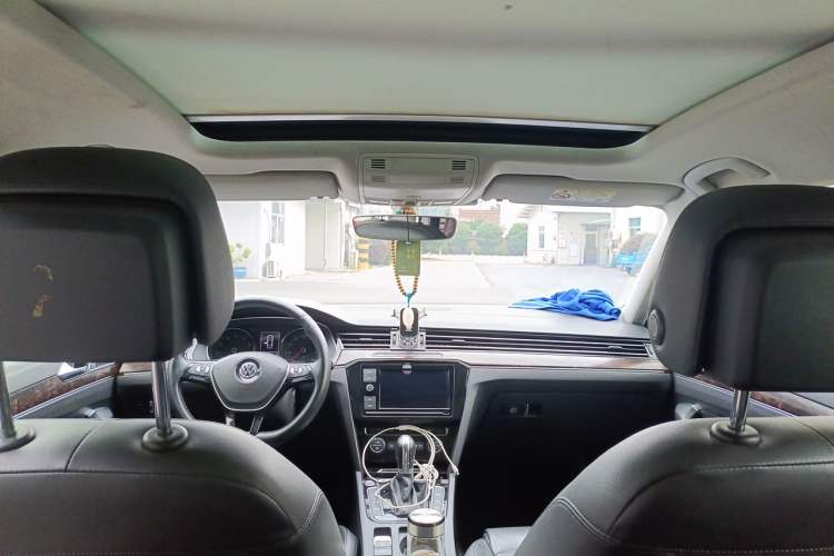 Used Volkswagen Magotan 2019 330TSI DSG Luxury Version China VI Standard Headliner