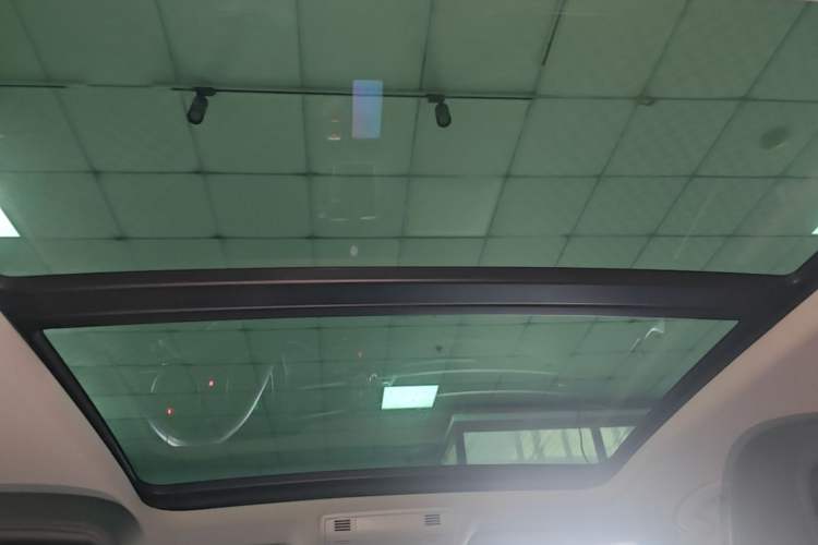 Used Volkswagen Magotan 2019 330TSI DSG Luxury Model China V Standard Headliner