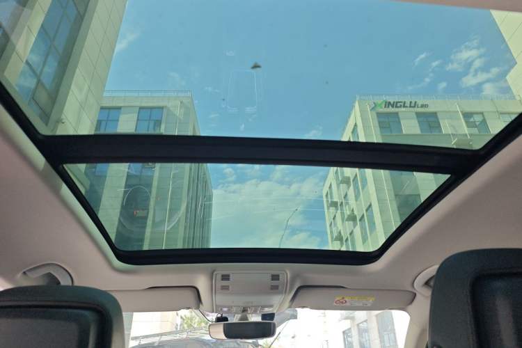Used Volkswagen Magotan 2019 330TSI DSG Luxury Version China VI Standard Headliner