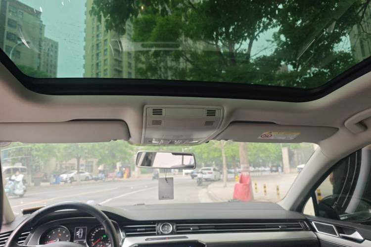 Used Volkswagen Magotan 2019 330TSI DSG Leading Edition China V Standard Headliner