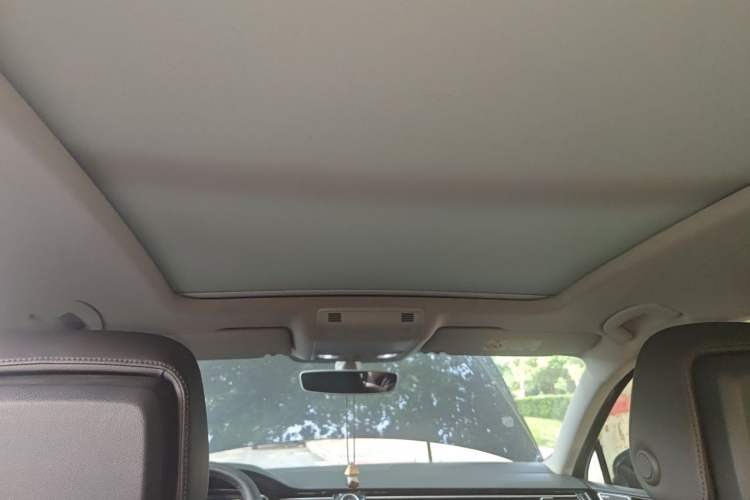 Used Volkswagen Magotan 2019 330TSI DSG Luxury Version China VI Standard Headliner