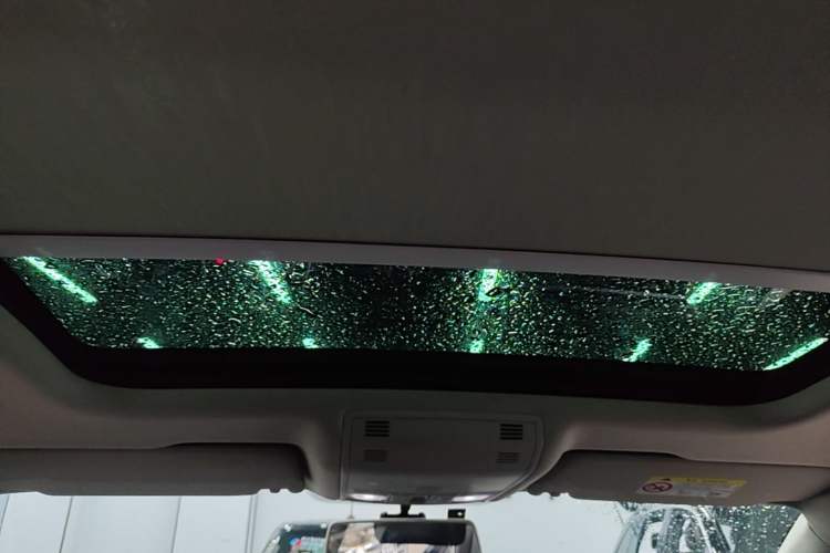 Used Volkswagen Magotan 2019 330TSI DSG Leading Model China VI Standard Headliner