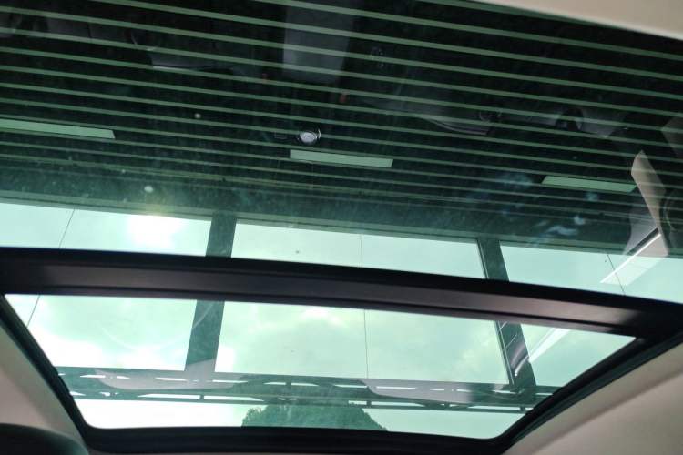 Used Volkswagen Magotan 2019 330TSI DSG Leading Model China VI Standard Headliner