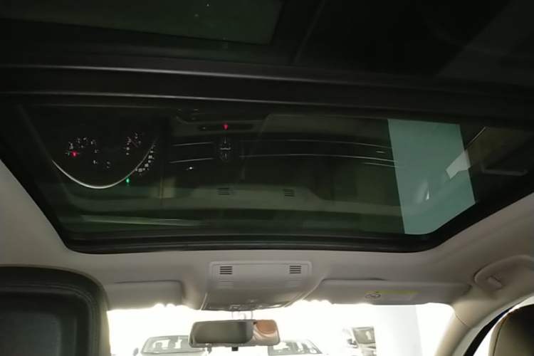Used Volkswagen Magotan 2019 330TSI DSG Leading Model China VI Standard Headliner