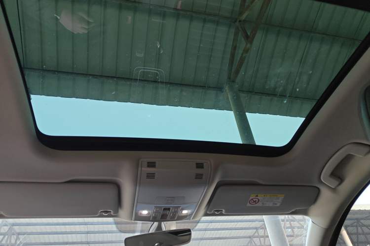 Used Volkswagen Magotan 2019 330TSI DSG Luxury Version China VI Standard Headliner