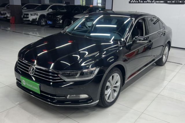 Ojetý Volkswagen Magotan 2019 330TSI DSG Luxury Model China V Standard