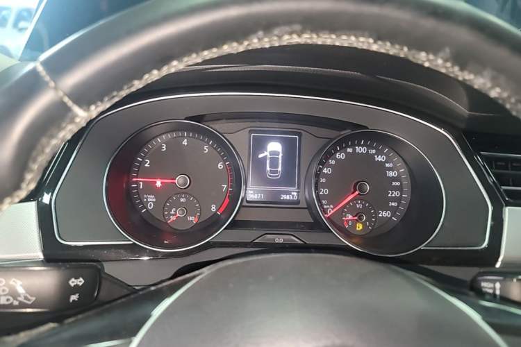 Used Volkswagen Magotan 2019 330TSI DSG Leading Edition China V Standard Instrument Cluster