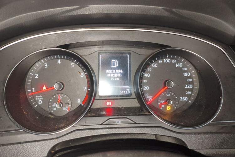 Used Volkswagen Magotan 2019 280TSI DSG Comfort Model China VI Standard Instrument Cluster