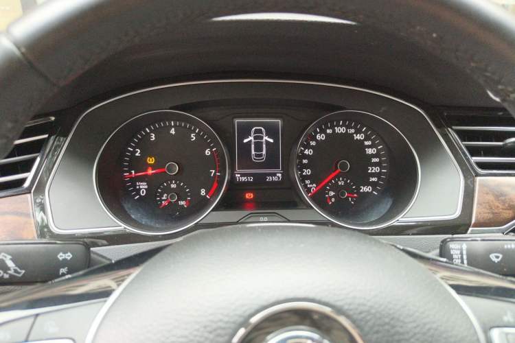 Used Volkswagen Magotan 2019 330TSI DSG Luxury Version China VI Standard Instrument Cluster