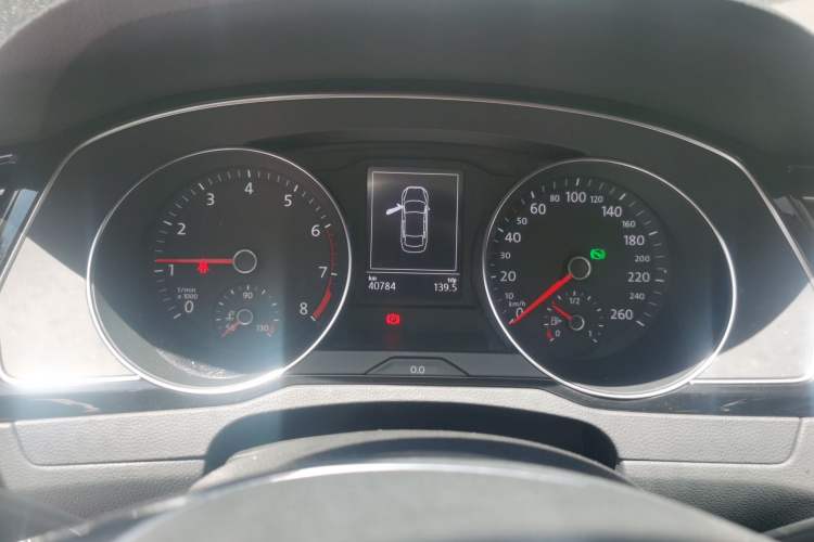 Used Volkswagen Magotan 2019 330TSI DSG Leading Model China VI Standard Instrument Cluster