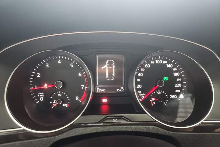 Used Volkswagen Magotan 2019 330TSI DSG Luxury Model China V Standard Instrument Cluster