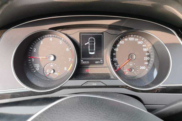 Used Volkswagen Magotan 2019 330TSI DSG Luxury Model China V Standard Instrument Cluster