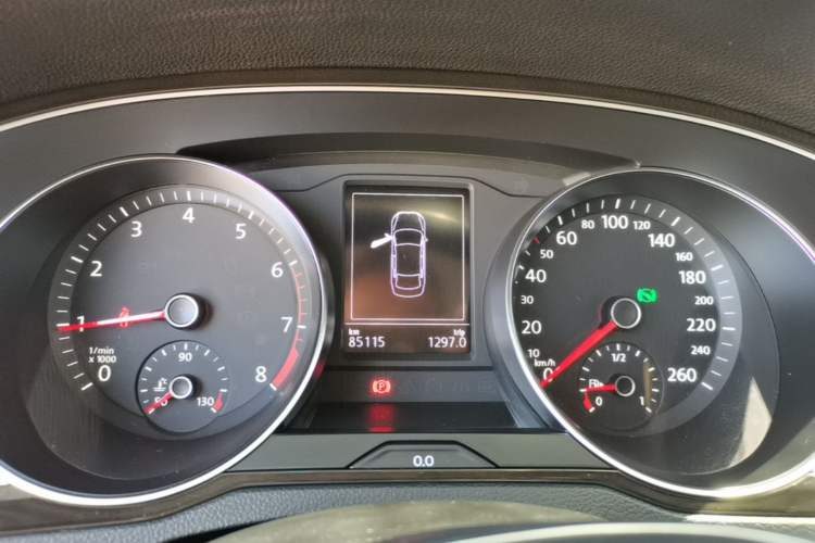 Used Volkswagen Magotan 2019 330TSI DSG Leading Edition China V Standard Instrument Cluster