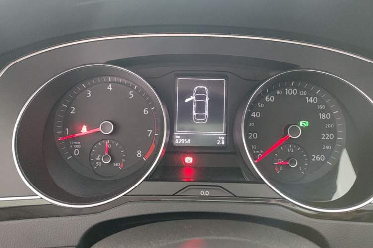 Used Volkswagen Magotan 2019 330TSI DSG Luxury Model China V Standard Instrument Cluster