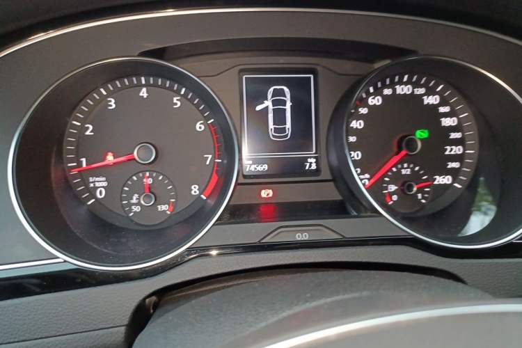 Used Volkswagen Magotan 2019 330TSI DSG Luxury Version China VI Standard Instrument Cluster