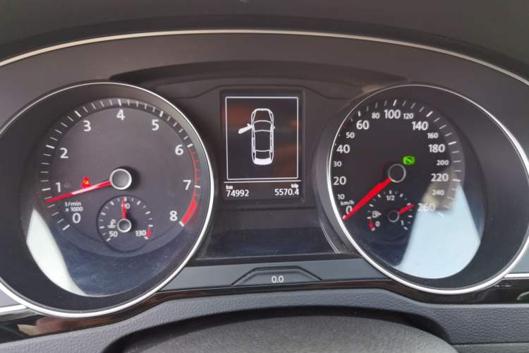 Used Volkswagen Magotan 2019 330TSI DSG Luxury Version China VI Standard Instrument Cluster