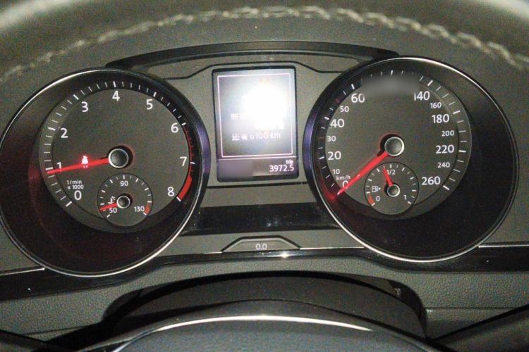 Used Volkswagen Magotan 2019 330TSI DSG Luxury Model China V Standard Instrument Cluster