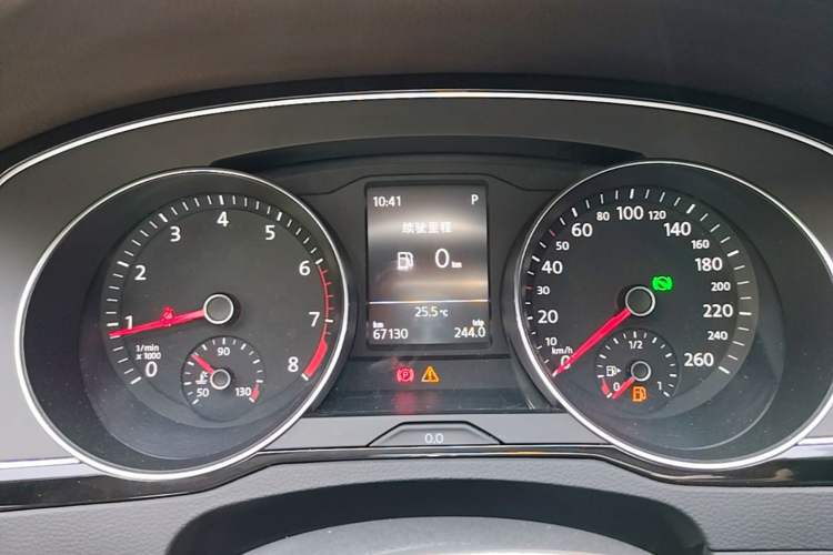 Used Volkswagen Magotan 2019 330TSI DSG Leading Model China VI Standard Instrument Cluster