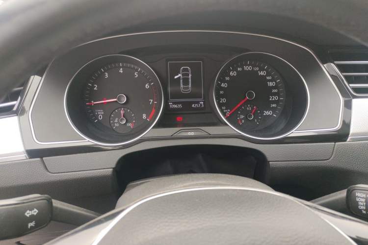Used Volkswagen Magotan 2019 280TSI DSG Leading Model China V Standard Instrument Cluster