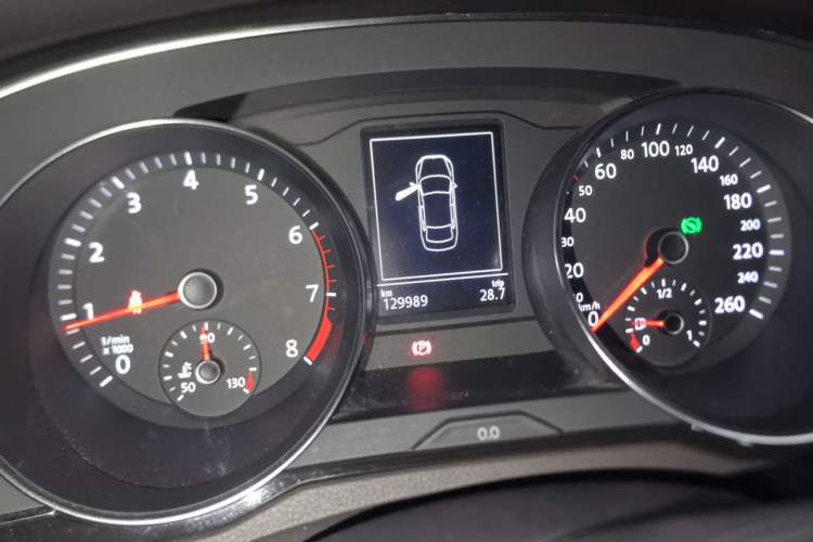Used Volkswagen Magotan 2019 330TSI DSG Luxury Model China V Standard Instrument Cluster