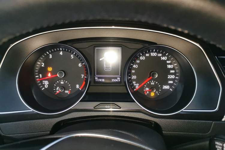 Used Volkswagen Magotan 2019 280TSI DSG Leading Model China V Standard Instrument Cluster