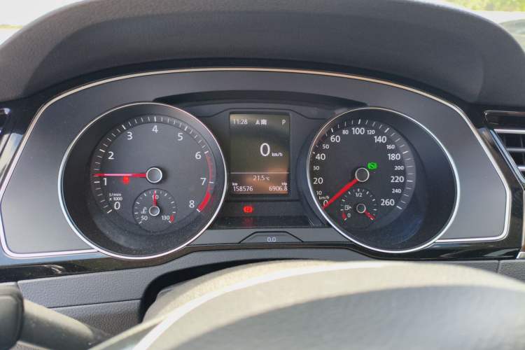 Used Volkswagen Magotan 2019 330TSI DSG Luxury Version China VI Standard Instrument Cluster