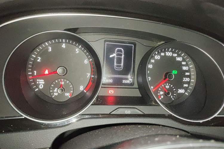 Used Volkswagen Magotan 2019 330TSI DSG Luxury Model China V Standard Instrument Cluster
