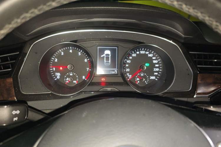 Used Volkswagen Magotan 2019 330TSI DSG Luxury Model China V Standard Instrument Cluster