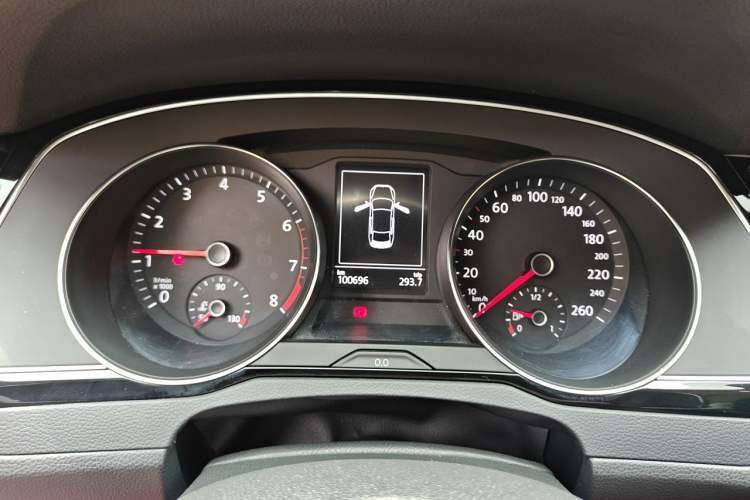 Used Volkswagen Magotan 2019 330TSI DSG Leading Model China VI Standard Instrument Cluster