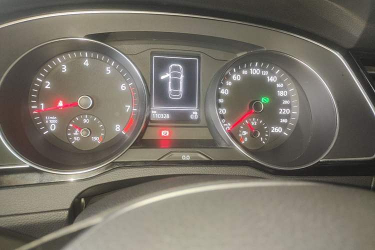 Used Volkswagen Magotan 2019 380TSI DSG Luxury Version China VI Standard Instrument Cluster